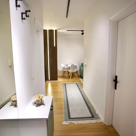 Apartment Tfs